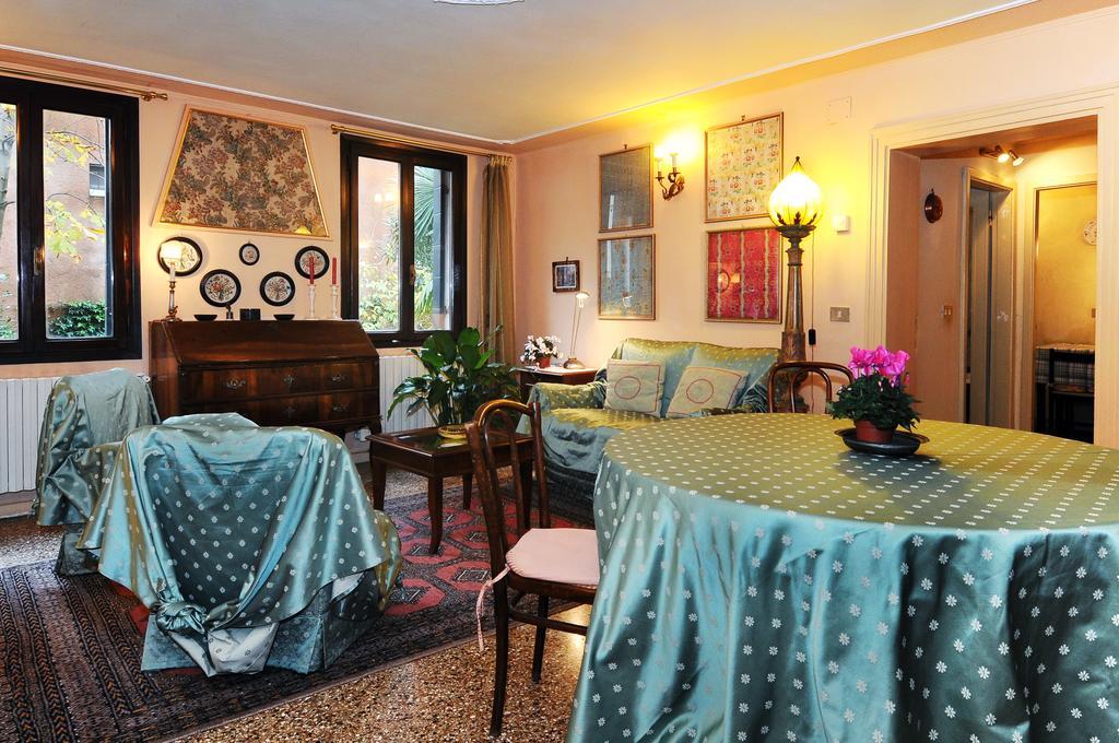Palazzetto Da Schio Apartment Venice Luaran gambar
