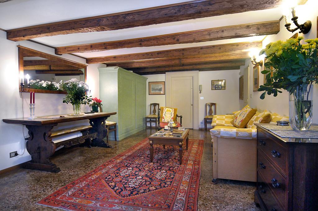Palazzetto Da Schio Apartment Venice Luaran gambar
